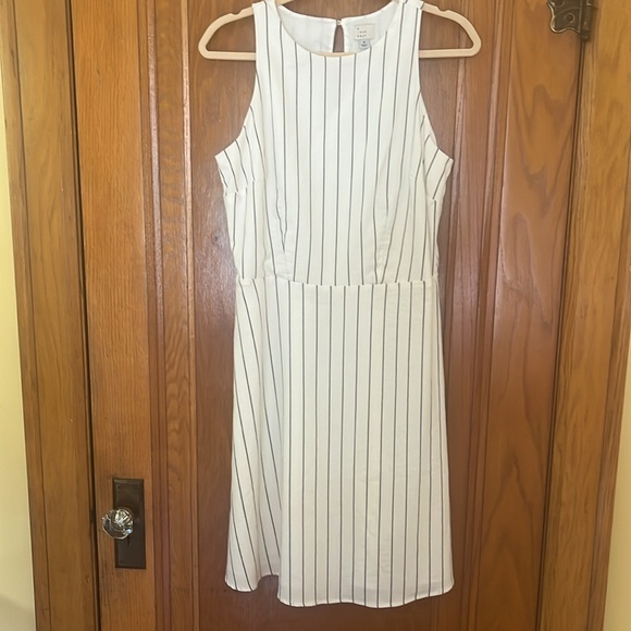 A New Day sleeveless classic striped dress size medium - Picture 4 of 4